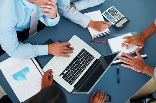 10 Steps to Kickstart Your Online Business Journey